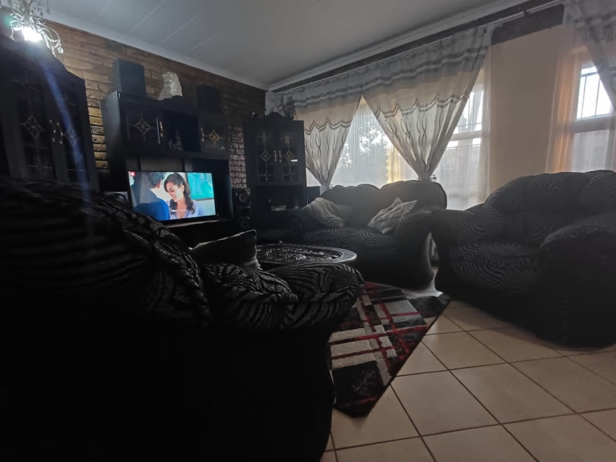 3 Bedroom Property for Sale in Neserhof North West